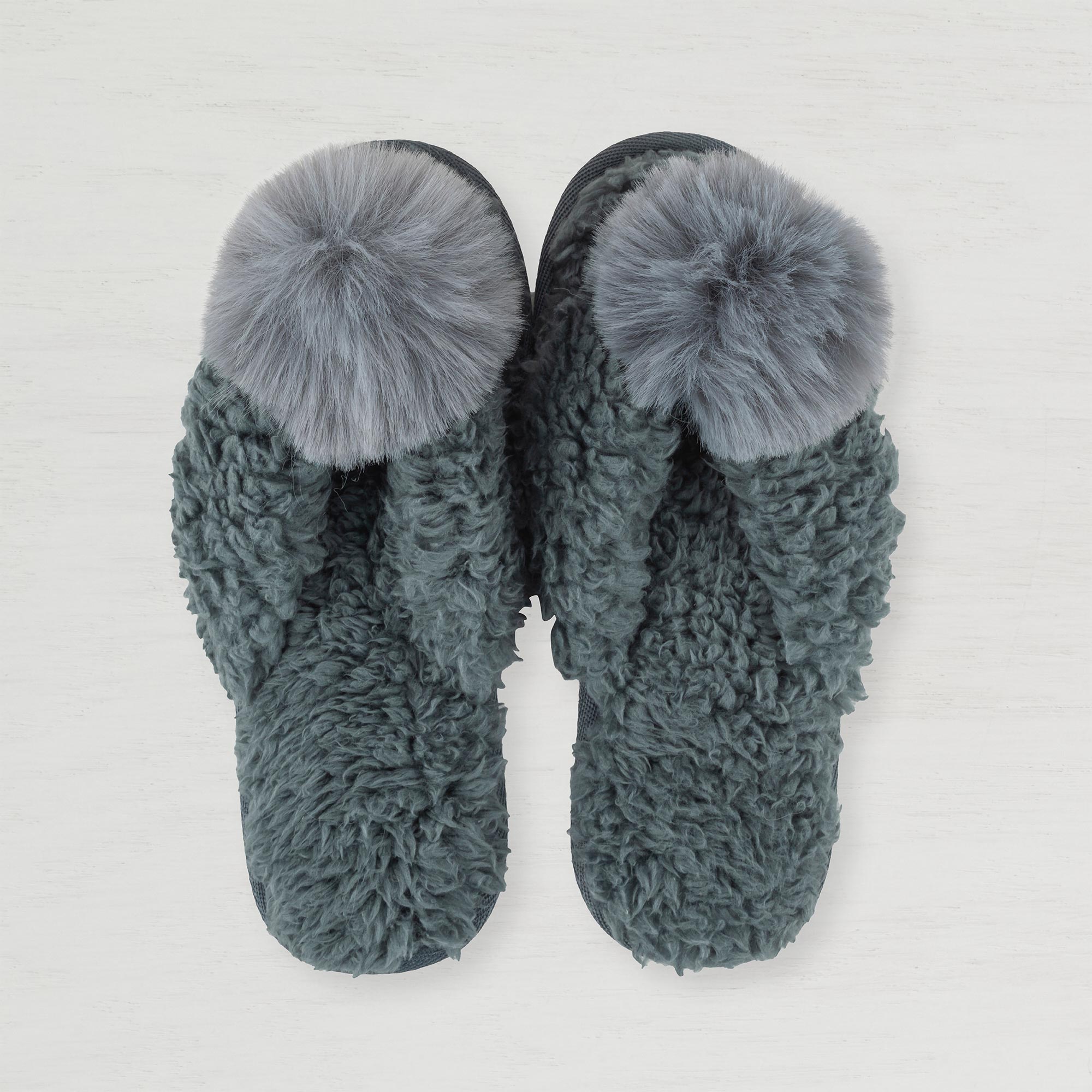 Teddy Bear Berber Flip-Flop - Carbon & Pink