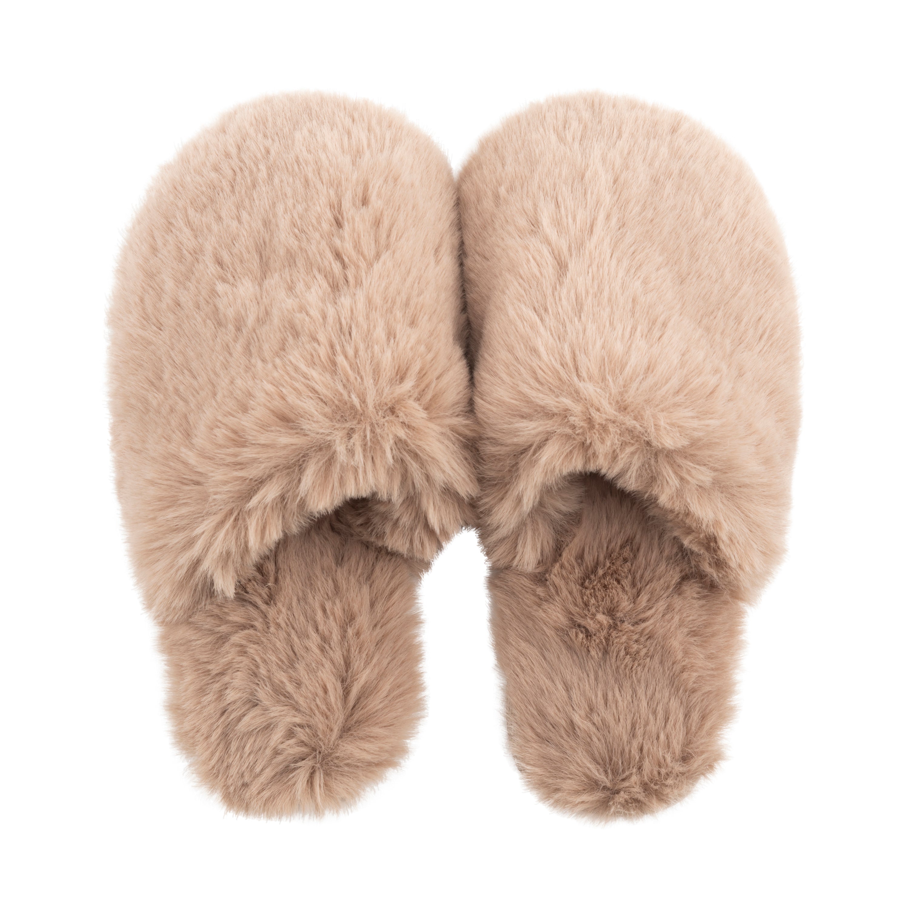 Furry on sale slipper slides